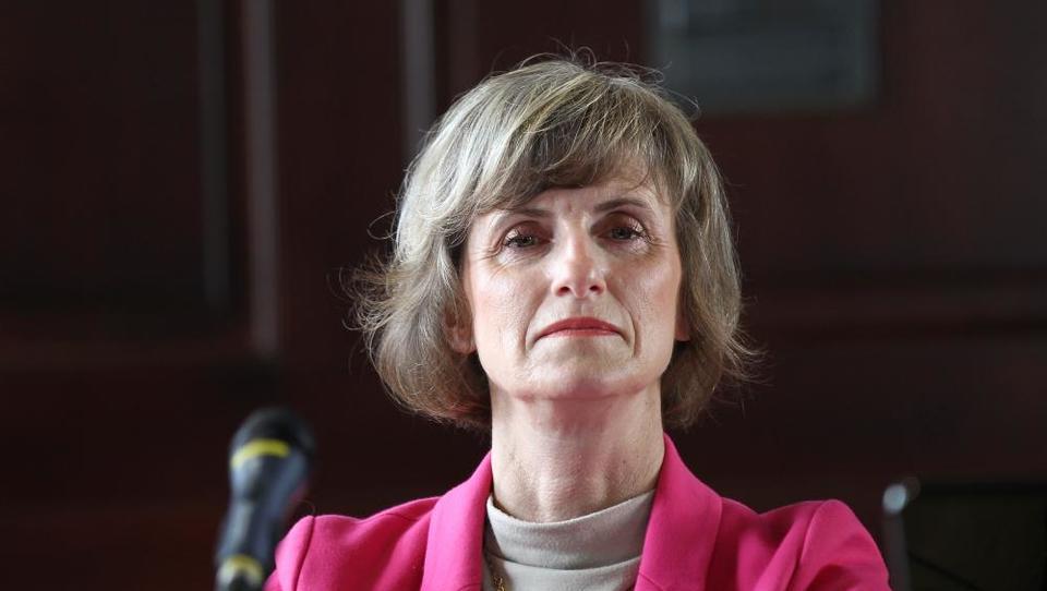 Sodnica Nina Betetto piše kolegom